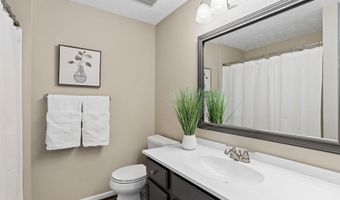 6033 HYDRANGEA Dr, Alexandria, VA 22310