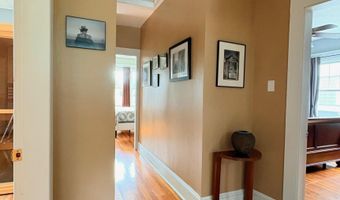 196 Ellsworth St, Bridgeport, CT 06605