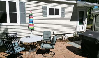 69 Arlington Ct, Burlington, VT 05408