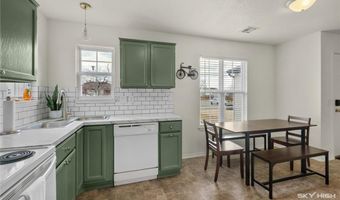 906 SW Terry Ln, Bentonville, AR 72712