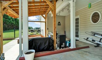 150 Hunters Way, Benton, TN 37307