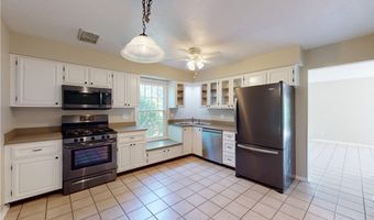 824 S Chillicothe Rd 14, Aurora, OH 44202