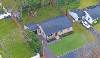 6 Hilton Ave, East Providence, RI 02915