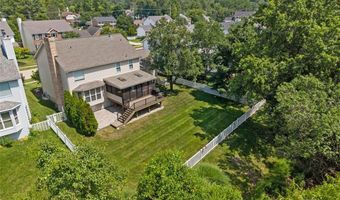 2535 Barrett Springs Dr, Ballwin, MO 63021