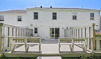 64 Colonial Vlg, Falmouth, ME 04105