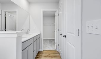 22 A Regent St, Camden, SC 29020