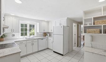 9 Deacon Hunt Dr, Acton, MA 01720