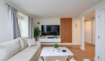 1065 Bedford St, Abington, MA 02351