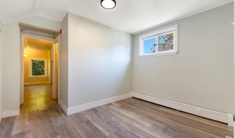 44 Sixth St, Auburn, ME 04210