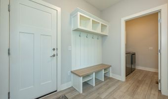 526 Sunset Dr SE, Altoona, IA 50009