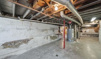 325 W 5th St, Auburn, IN 46706