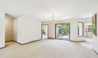 404 Hyden Dr, Alcester, SD 57001