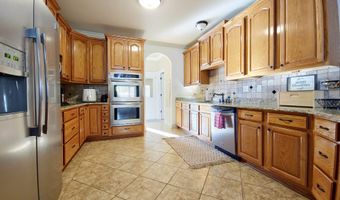 138 COLTON Rdg, Atoka, TN 38004