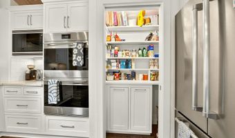 855 Reiten Dr, Ashland, OR 97520