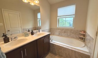 104 VANGUARD Ln, Annapolis, MD 21401