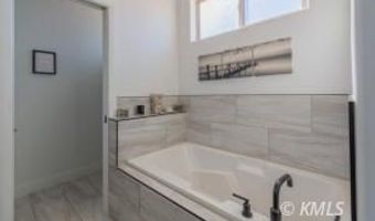 665 S Shelter Cove Dr, Big Water, UT 84741