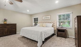 9208 Holly Springs Rd, Apex, NC 27539