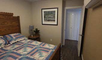 65 S Mountain Ave, Ashland, OR 97520