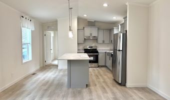 401 Lilly Ln, Altoona, WI 54720