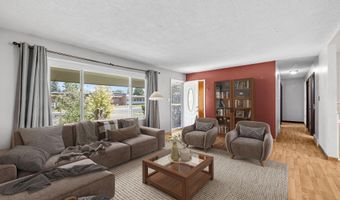 829 E CARLSON St, Cheyenne, WY 82009