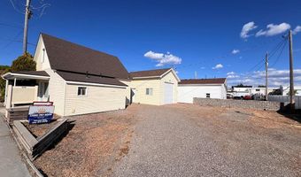 390 N Broadway St, Blackfoot, ID 83221