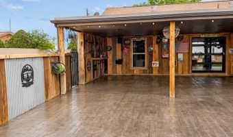 5404 Sioux Rd, Carlsbad, NM 88220
