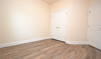 506 N Tunstall Ave, Apex, NC 27502