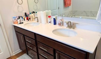 863 River Run Rd, Aurora, OH 44202