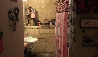 40 Northampton Rd, Amsterdam, NY 12010
