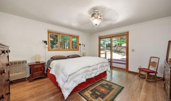 19015 Dead Indian Memorial Rd, Ashland, OR 97520