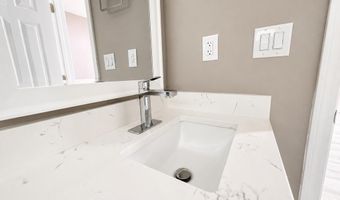 1215 Maryland Dr, Albany, GA 31707