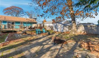 16 N Rose St, East Providence, RI 02914