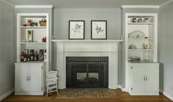 24 Huxley Dr, Amherst, NY 14226