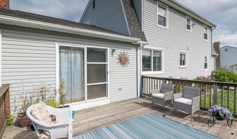 22 Beech Hill Rd, Agawam, MA 01030