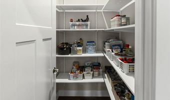 4715 Richland Woods Ct, Alton, IL 62002