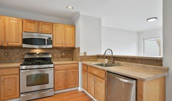 1802 Pinnacle Way 1802, Danbury, CT 06811