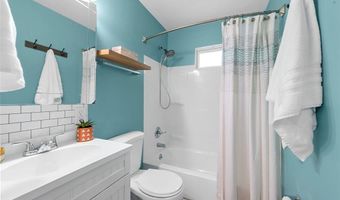 7220 Mackenzie Rd, Affton, MO 63123