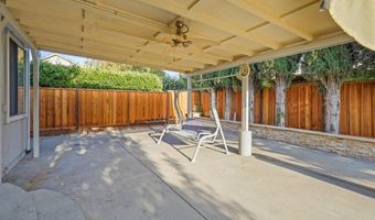 318 Redrock Dr, Antioch, CA 94509