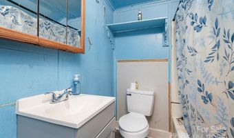 210 Lincoln St, Badin, NC 28009