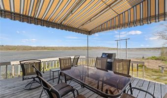 64 Starr Dr, Narragansett, RI 02882
