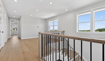 881 N MANCHESTER St, Arlington, VA 22205