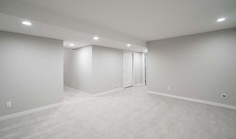 3522 NE Winding Trail Dr, Ankeny, IA 50021