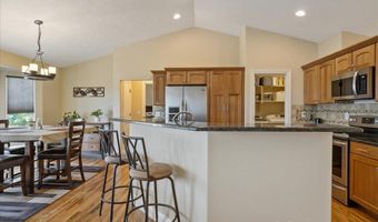 5254 SHADOW ROCK Dr, Cheyenne, WY 82009