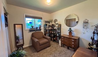 537 ART St, Brookings, OR 97415