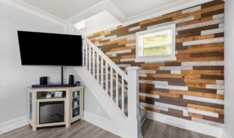 611 West St, Amherst, OH 44001