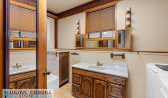 9267 Red Creek Rd, Casper, WY 82604