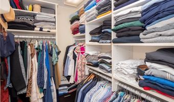 14 Lee Ave, Newport, RI 02840