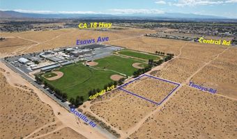 35 Tenaya Rd, Apple Valley, CA 92307