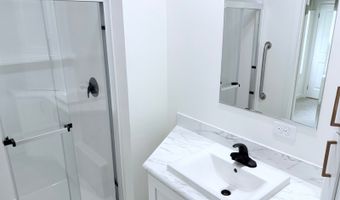 402 Lilly Ln, Altoona, WI 54720