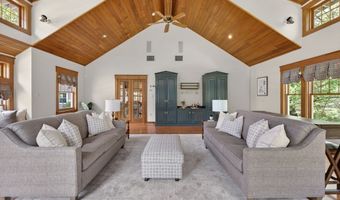 311 S Main St, Andover, MA 01810